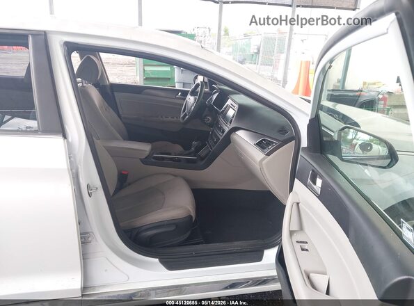 5NPE34AF6HH547280 2017 HYUNDAI SONATA White წინა სალონის ხედი