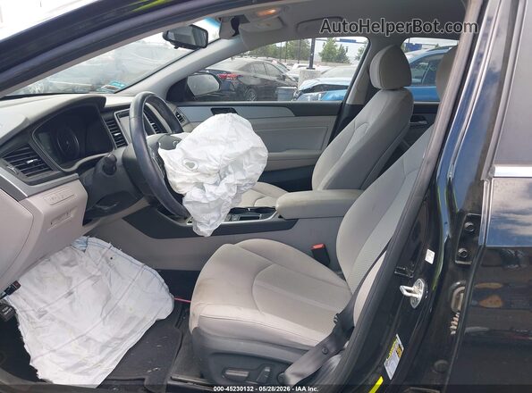 5NPE34AF6JH666873 2018 HYUNDAI SONATA Black Front interior view