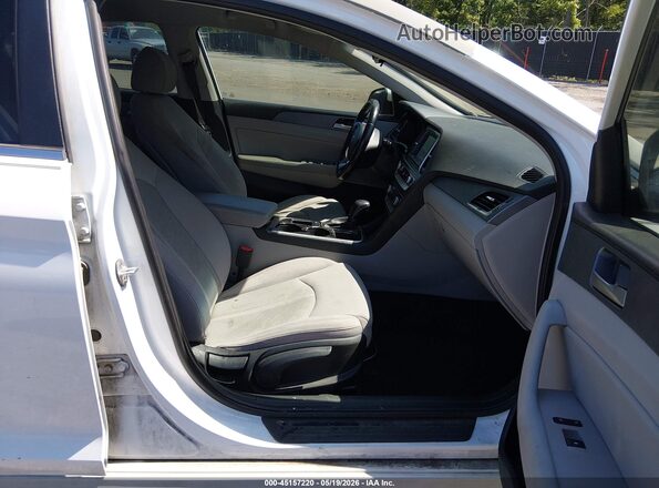 5NPE34AF7JH681186 2018 HYUNDAI SONATA White Սալոնի դիմացի տեսք