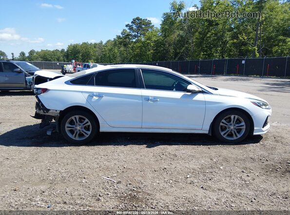 5NPE34AF7JH681186 2018 HYUNDAI SONATA White Սալոնի հետևի տեսք
