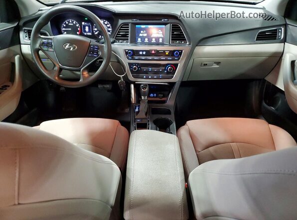 5NPE34AF8HH521506 2017 HYUNDAI SONATA Silver 
