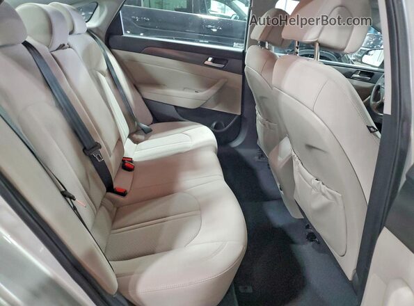 5NPE34AF8HH521506 2017 HYUNDAI SONATA Silver 