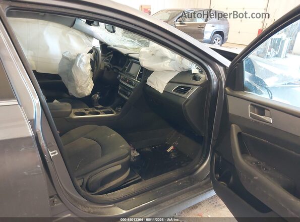 5NPE34AF9JH665538 2018 HYUNDAI SONATA Gray Front interior view