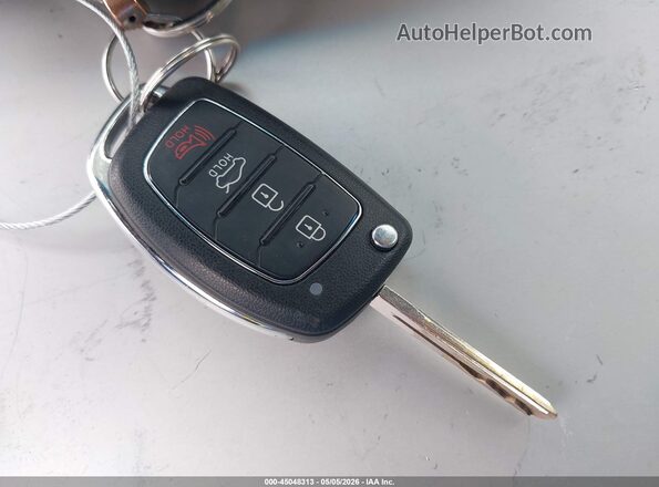 5NPE34AFXHH481476 2017 HYUNDAI SONATA Серебряный Вид панели приборов