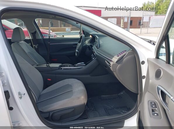 5NPEF4JAXMH110937 2021 HYUNDAI SONATA White Вид салону спереду