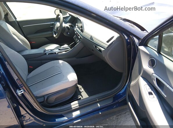 5NPEG4JAXMH075555 2021 HYUNDAI SONATA Blue Front interior view