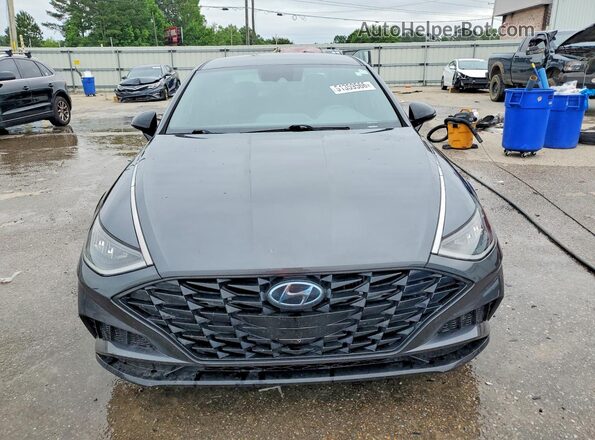 5NPEJ4J27LH011935 2020 HYUNDAI SONATA Charcoal წინა ხედი
