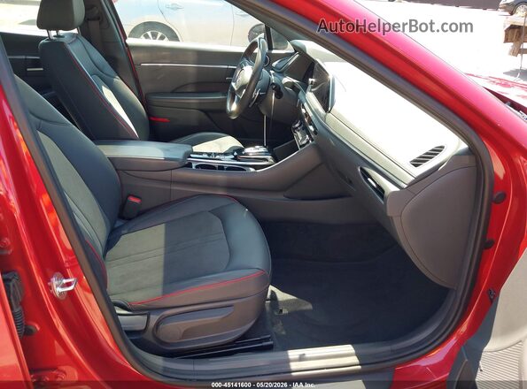5NPEJ4J27NH140650 2022 HYUNDAI SONATA Red Vista interior delantera