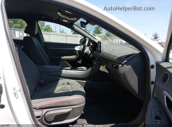 5NPEJ4J2XMH113716 2021 HYUNDAI SONATA Белый 