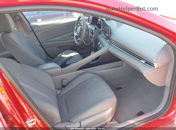 5NPLL4AG0MH014819 2021 HYUNDAI ELANTRA Red Widok wnętrza z przodu