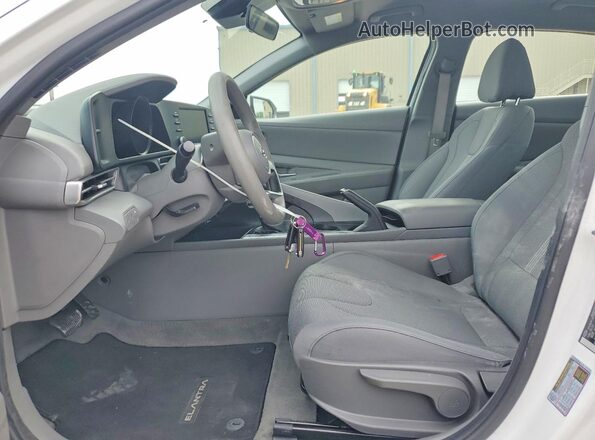 5NPLL4AG3PH113638 2023 HYUNDAI ELANTRA White Vista interior delantera