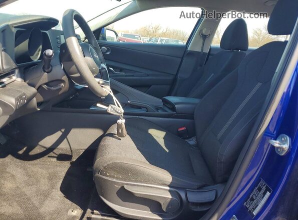 5NPLL4AG8MH015054 2021 HYUNDAI ELANTRA Blue Widok wnętrza z przodu