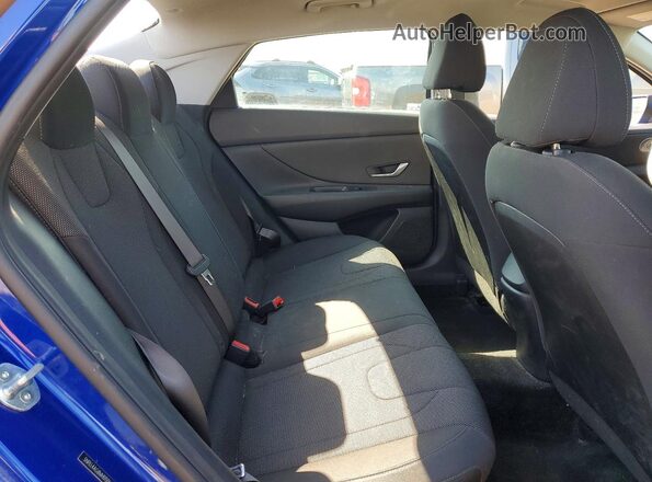 5NPLL4AG8MH015054 2021 HYUNDAI ELANTRA Blue Widok tylnych siedzeń