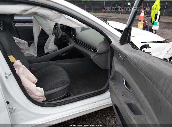 5NPLL4AG9MH034485 2021 HYUNDAI ELANTRA White Vista interior delantera