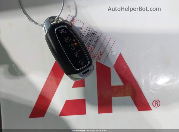5NPLM4AG0PH094009 2023 HYUNDAI ELANTRA Black Widok deski rozdzielczej
