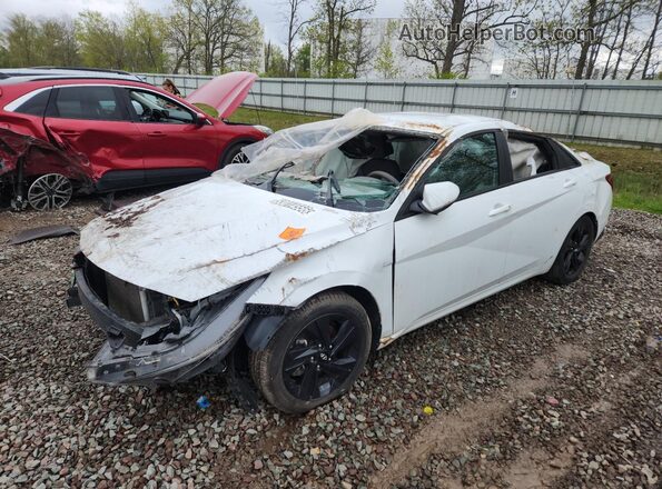 5NPLM4AG1MH012896 2021 HYUNDAI ELANTRA White 