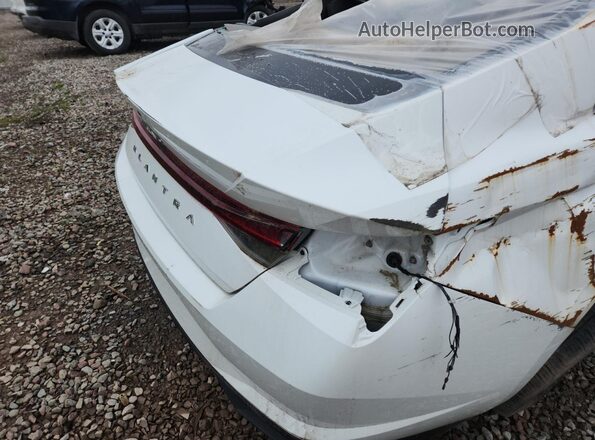 5NPLM4AG1MH012896 2021 HYUNDAI ELANTRA White 