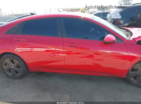 5NPLM4AG2NH084594 2022 HYUNDAI ELANTRA Red Widok wnętrza 360 stopni