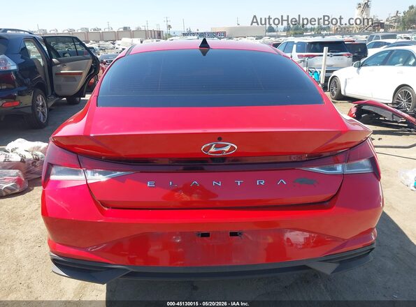 5NPLM4AG2NH084594 2022 HYUNDAI ELANTRA Red 