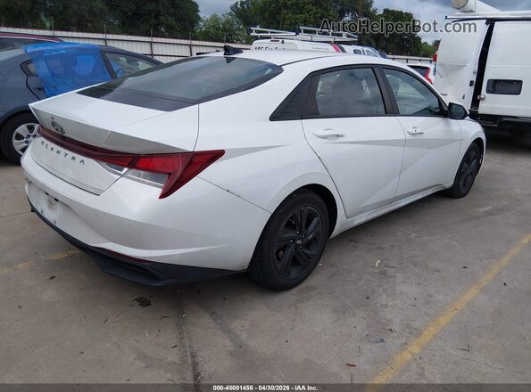 5NPLM4AG3MH038514 2021 HYUNDAI ELANTRA White 