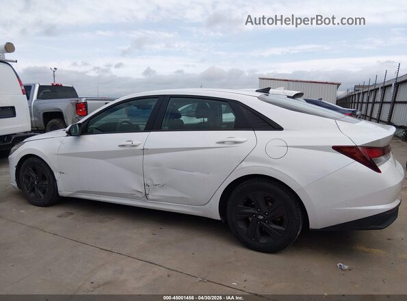 5NPLM4AG3MH038514 2021 HYUNDAI ELANTRA White 