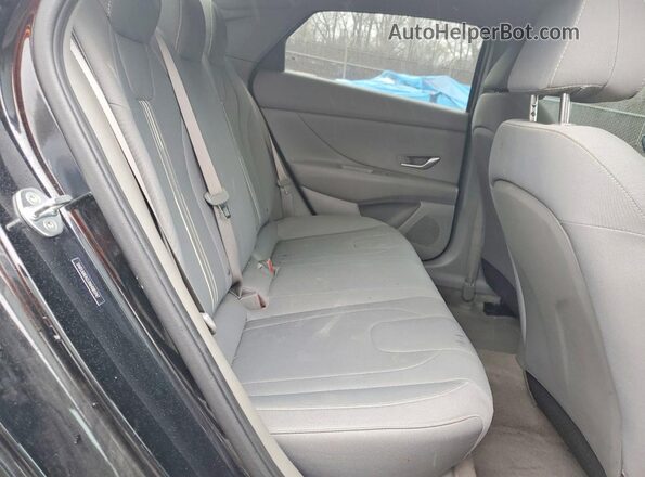 5NPLM4AG3NH085947 2022 HYUNDAI ELANTRA Black 