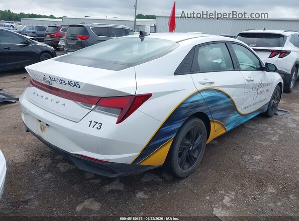 5NPLM4AG4PH102127 2023 HYUNDAI ELANTRA White Trasero derecho
