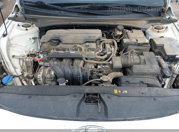 5NPLM4AG4PH102127 2023 HYUNDAI ELANTRA White Vista trasera