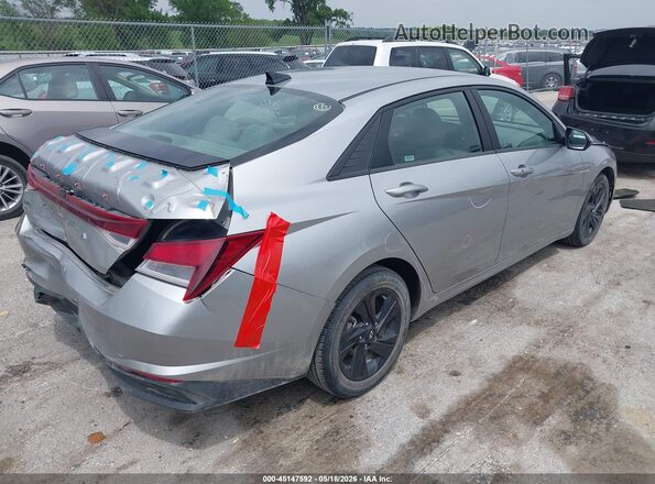 5NPLM4AG5MH029975 2021 HYUNDAI ELANTRA Silver Задня права чверть