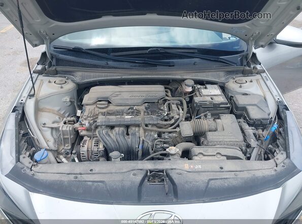 5NPLM4AG5MH029975 2021 HYUNDAI ELANTRA Silver Вид ззаду