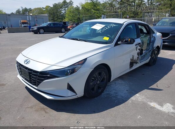 5NPLM4AG5NH072990 2022 HYUNDAI ELANTRA White Առջևի ձախ երեք քառորդ տեսարան
