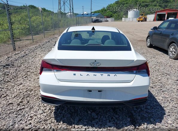 5NPLM4AG6NH074635 2022 HYUNDAI ELANTRA White 