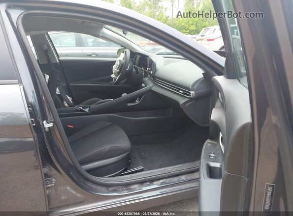 5NPLM4AG6NH078636 2022 HYUNDAI ELANTRA Gray Вид салону спереду