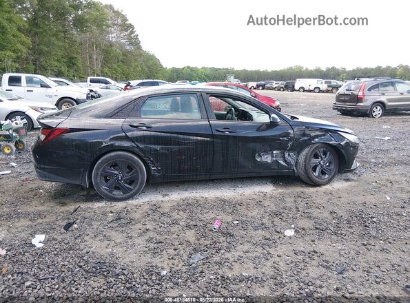 5NPLM4AG7PH100386 2023 HYUNDAI ELANTRA Black Widok z przodu