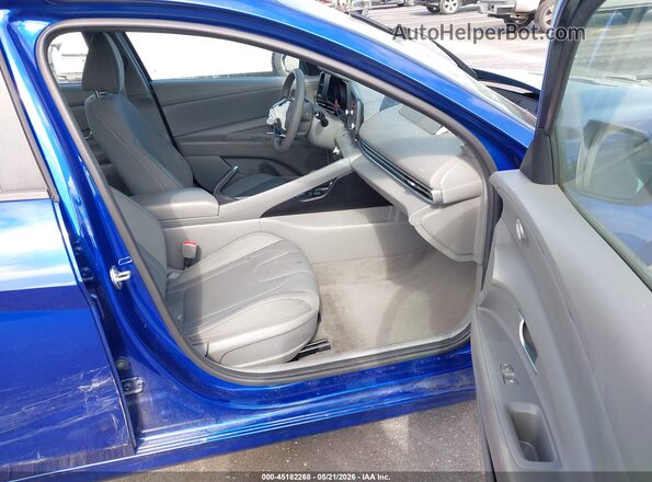 5NPLM4AG8NH070232 2022 HYUNDAI ELANTRA Blue წინა სალონის ხედი