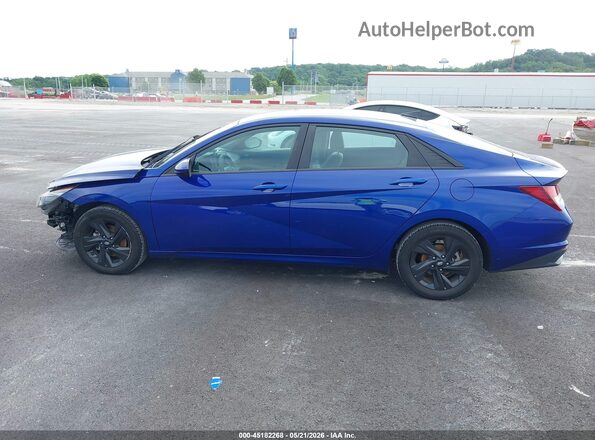 5NPLM4AG8NH070232 2022 HYUNDAI ELANTRA Blue 