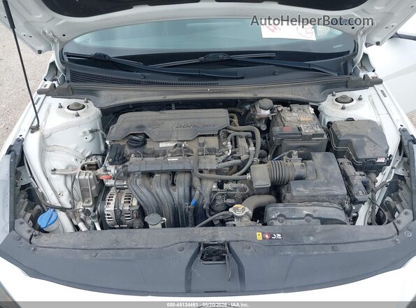 5NPLM4AG8NH083143 2022 HYUNDAI ELANTRA Белый Вид сзади