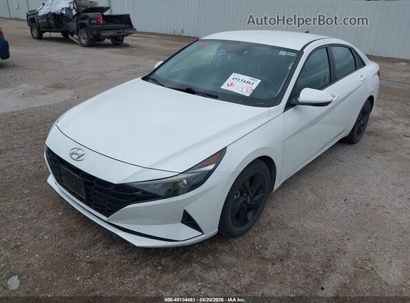 5NPLM4AG8NH083143 2022 HYUNDAI ELANTRA Белый Передняя левая четверть