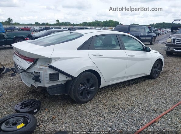 5NPLM4AG8PH102549 2023 HYUNDAI ELANTRA White Trasero derecho