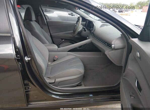 5NPLM4AG9MH034225 2021 HYUNDAI ELANTRA Gray Вид салону спереду