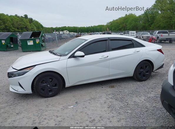 5NPLM4AG9NH053889 2022 HYUNDAI ELANTRA White 360 interior view