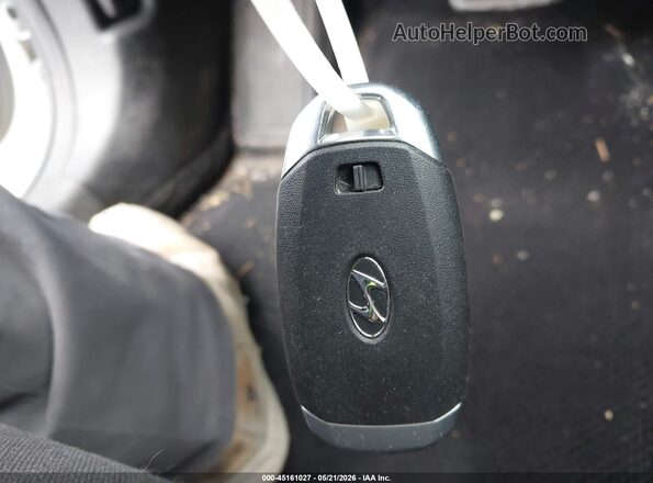 5NPLM4AG9NH053889 2022 HYUNDAI ELANTRA White Dashboard view