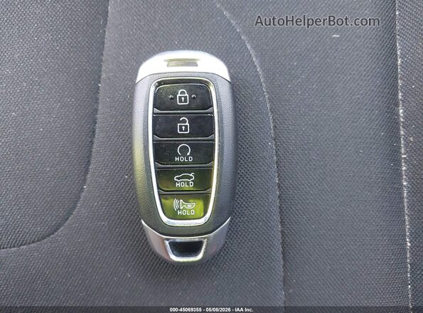 5NPLM4AG9PH098883 2023 HYUNDAI ELANTRA Серебряный Вид панели приборов