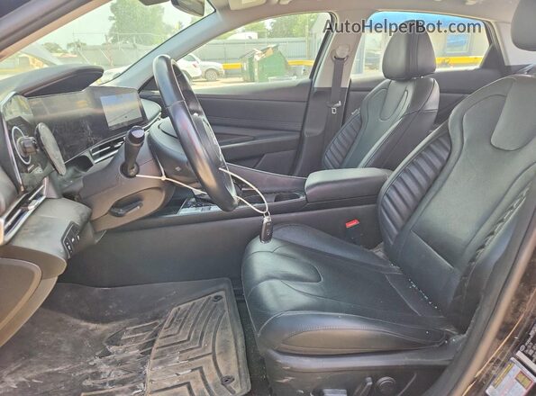 5NPLP4AG2NH072114 2022 HYUNDAI ELANTRA Black წინა სალონის ხედი