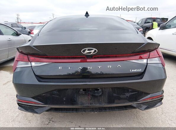 5NPLP4AG5NH068705 2022 HYUNDAI ELANTRA Black 