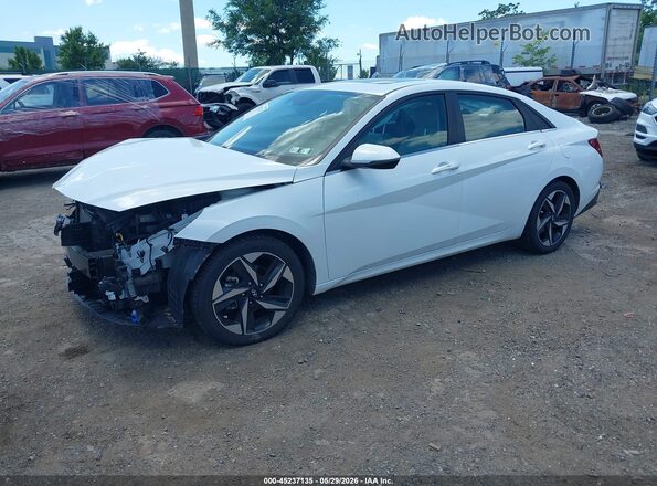 5NPLP4AG7MH002915 2021 HYUNDAI ELANTRA White Front left