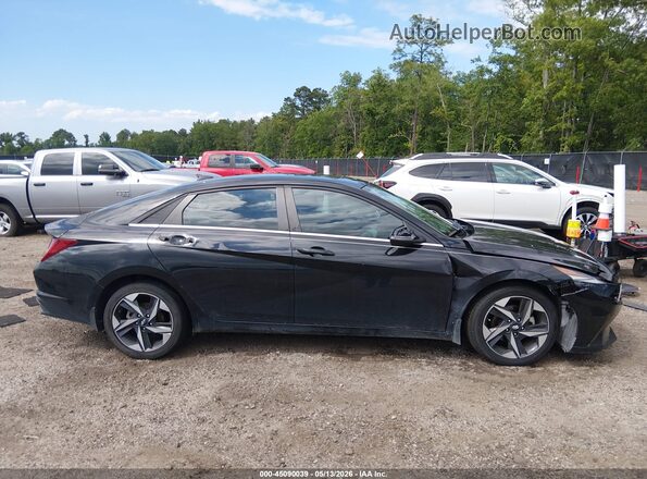 5NPLP4AG8NH065376 2022 HYUNDAI ELANTRA Black Rear interior view