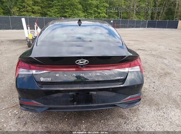 5NPLP4AG8NH065376 2022 HYUNDAI ELANTRA Black 