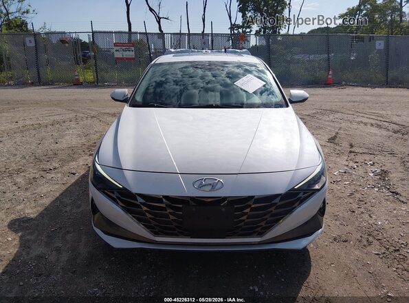 5NPLP4AG8NH073994 2022 HYUNDAI ELANTRA White Вид задньої частини салону