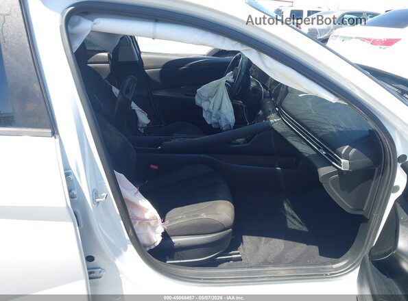 5NPLS4AG2PH087147 2023 HYUNDAI ELANTRA White Vista interior delantera